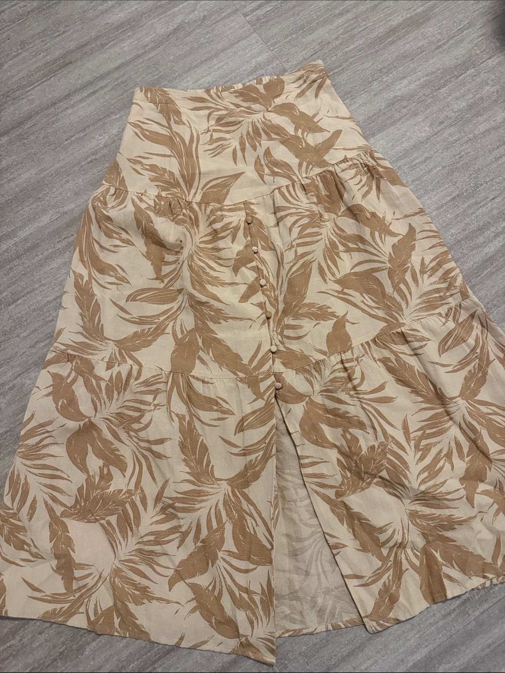 Beige Leaf-Print Midi Skirt